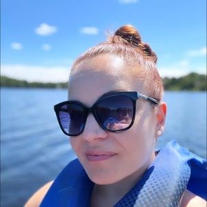 Meet your Posher, Geneviève